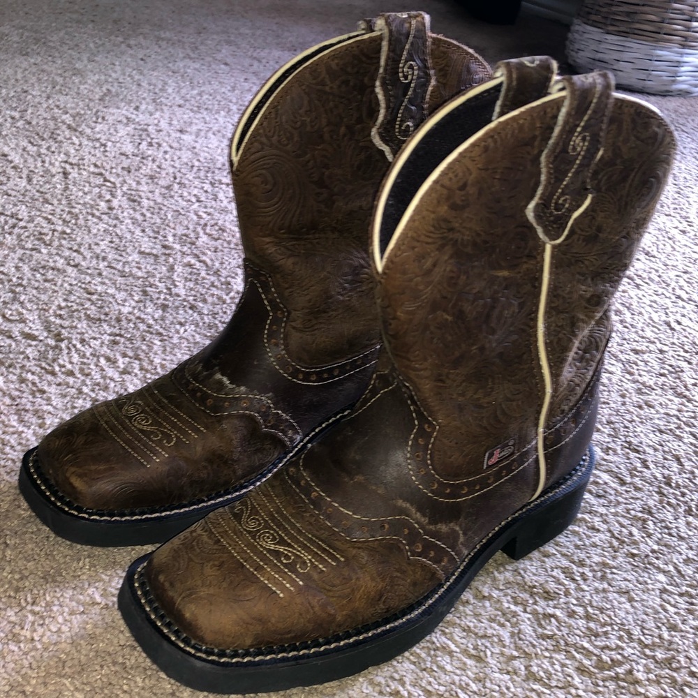 Justin Gypsy Collection Ankle Boots